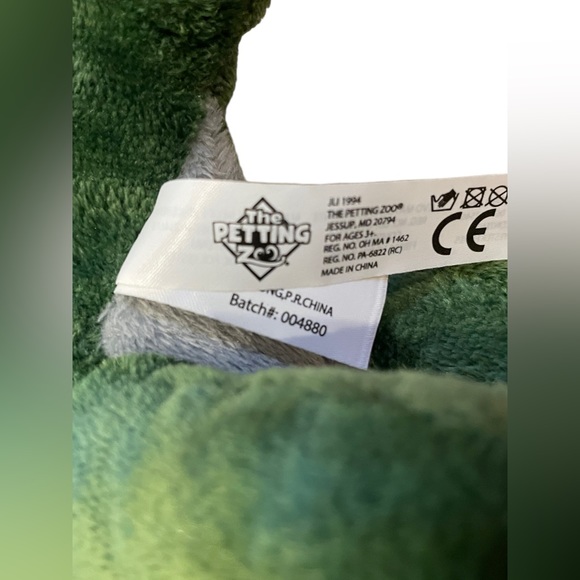 The Petting Zoo Toy BRACHIOSAURUS Dinosaur 14" Stuffed Animal/Plush, Green, GUC - Picture 2 of 9